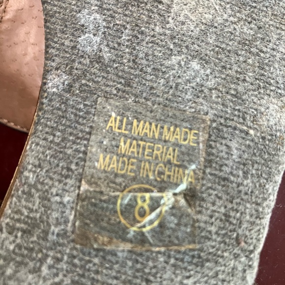 City Classified Brown Suede/Leather Bedazzled thong sandals. Sz 8. 1” heels. - Picture 5 of 5